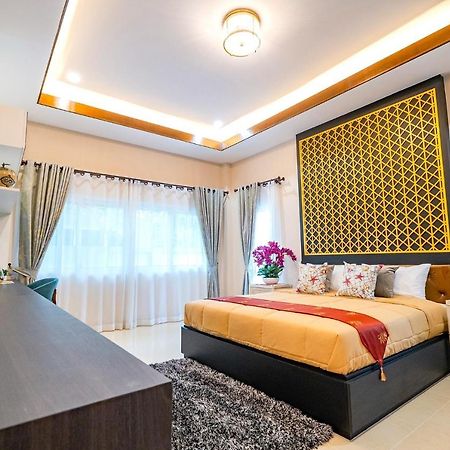 Silverlake Oasis : Pool Villa Praia de Jomtien Exterior foto
