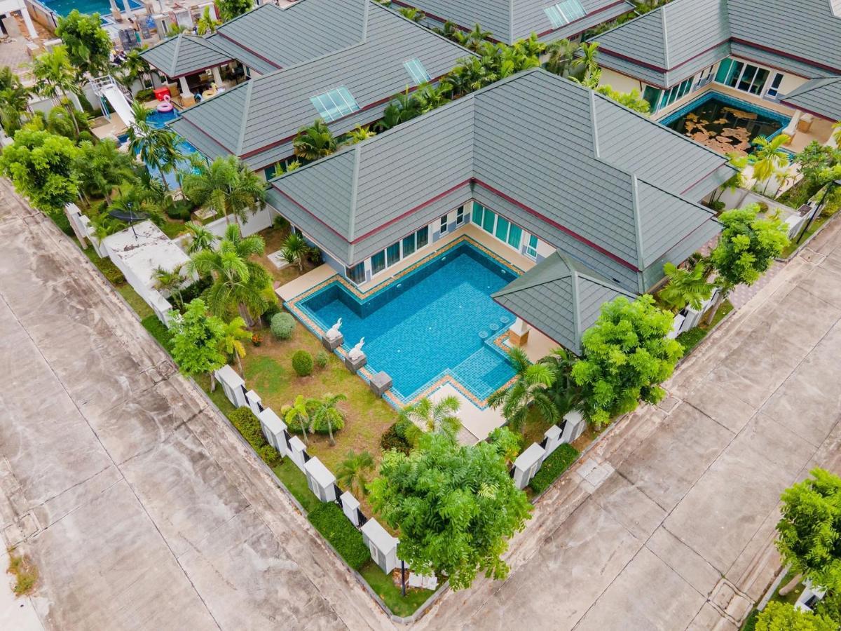 Silverlake Oasis : Pool Villa Praia de Jomtien Exterior foto